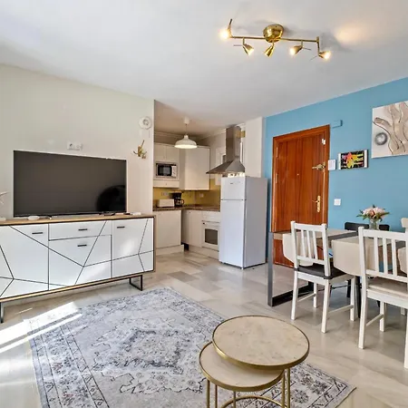 Apartamento Pueblo Evita Benalmádena